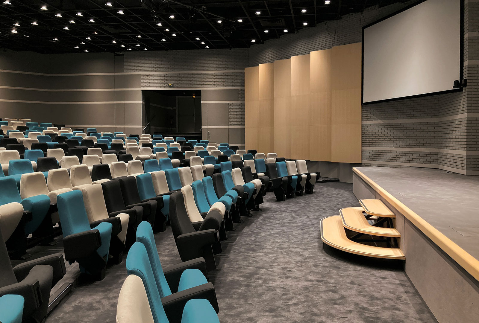 NAHBstudio architecture - nicolas adam studio | CREDIT AGRICOLE SQY PARK
